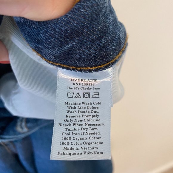 Everlane ’90s Cheeky Jean - Picture 4 of 4